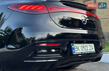 Седан Mercedes-Benz EQE 2023 в 