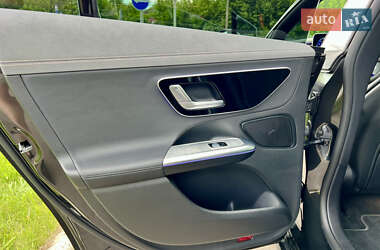 Седан Mercedes-Benz EQE 2023 в 