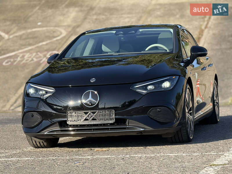 Седан Mercedes-Benz EQE 2022 в Києві