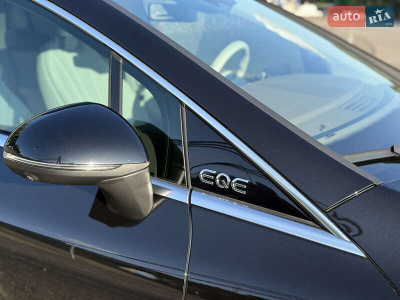 Седан Mercedes-Benz EQE 2022 в Києві