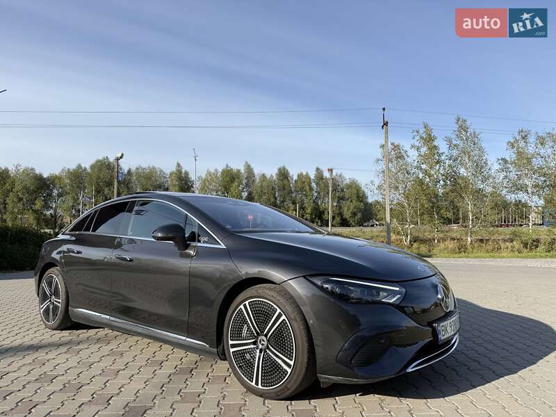 Седан Mercedes-Benz EQE 2022 в Ровно