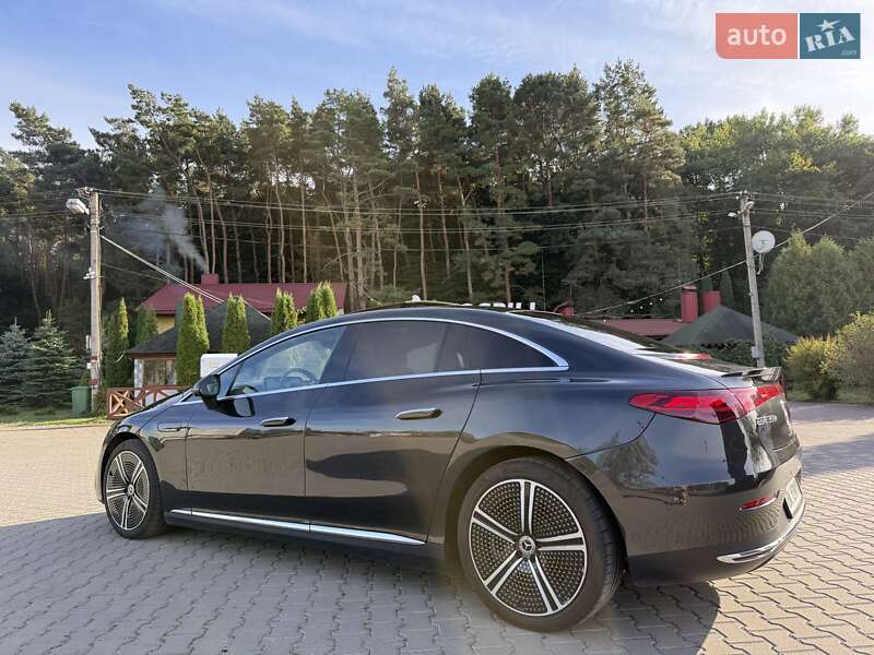 Седан Mercedes-Benz EQE 2022 в Ровно
