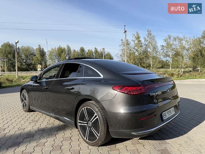 Седан Mercedes-Benz EQE 2022 в Ровно