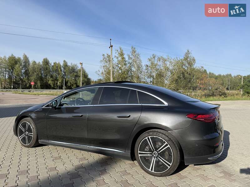 Седан Mercedes-Benz EQE 2022 в Ровно
