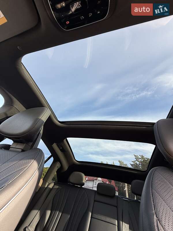 Седан Mercedes-Benz EQE 2022 в Ровно
