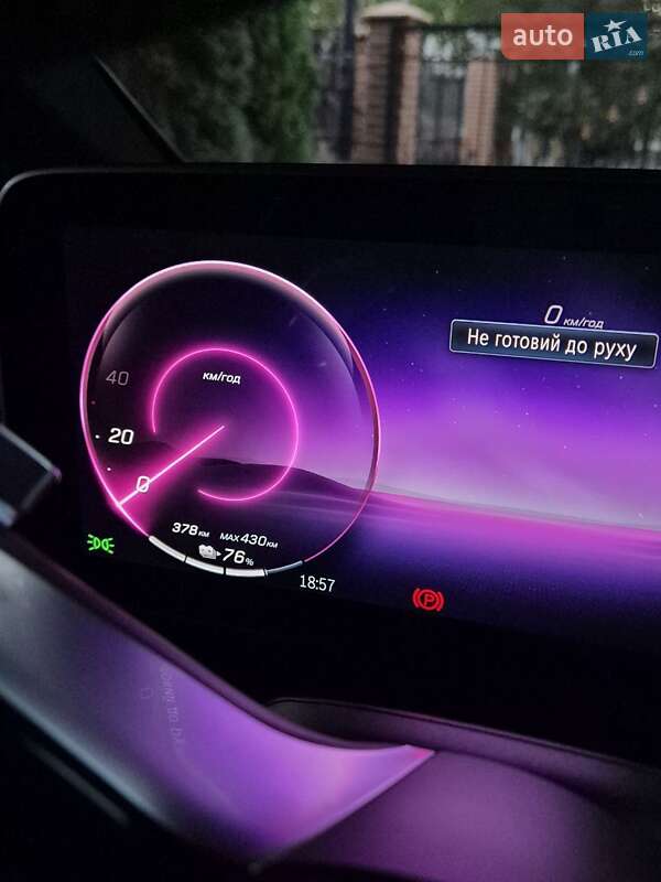 Седан Mercedes-Benz EQE 2023 в Киеве