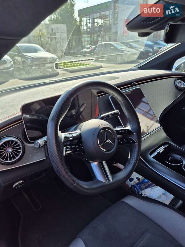 Седан Mercedes-Benz EQE 2023 в Киеве
