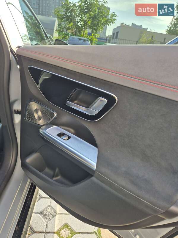 Седан Mercedes-Benz EQE 2023 в Киеве