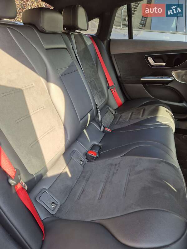 Седан Mercedes-Benz EQE 2023 в Киеве