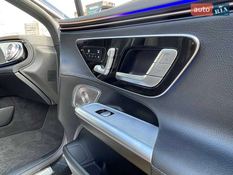 Седан Mercedes-Benz EQE 2022 в Киеве