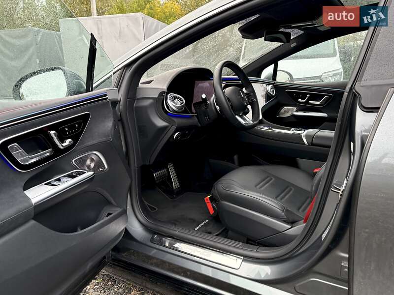 Седан Mercedes-Benz EQE 2023 в Киеве