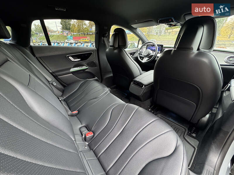 Седан Mercedes-Benz EQE 2022 в Киеве фото 32 Седан Mercedes-Benz EQE 2022 в Киеве