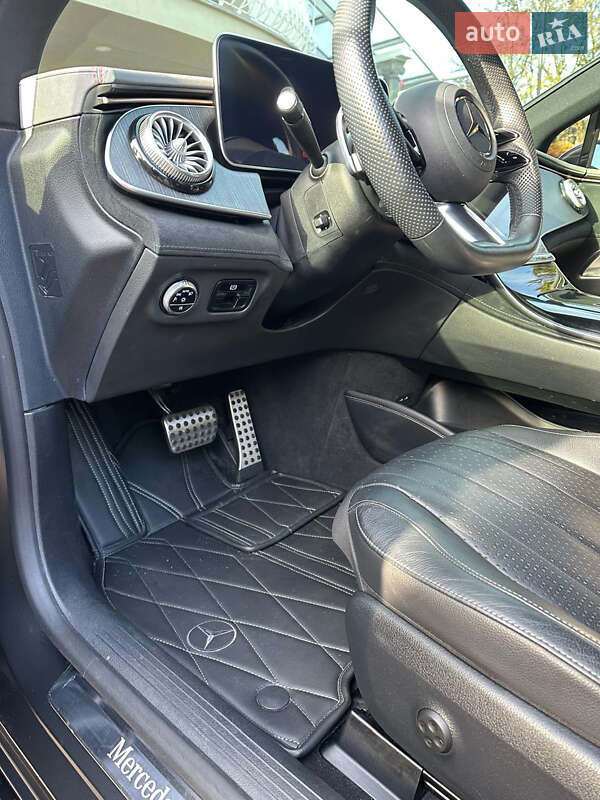 Седан Mercedes-Benz EQE 2023 в Киеве