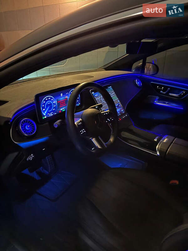 Седан Mercedes-Benz EQE 2023 в Киеве