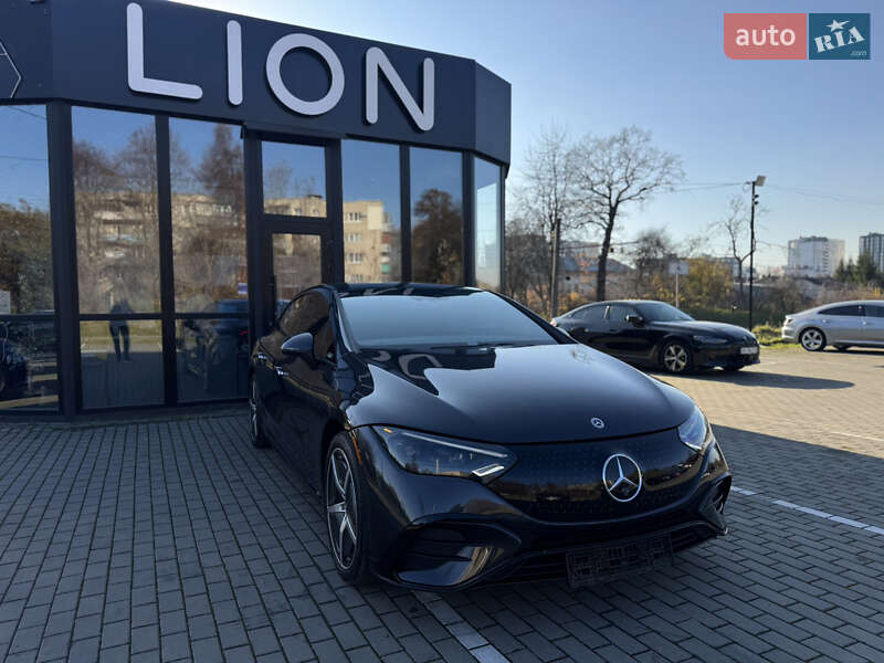 Седан Mercedes-Benz EQE 2022 в Львове