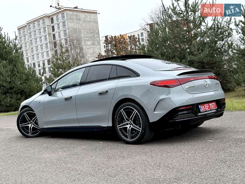 Седан Mercedes-Benz EQE 2022 в Киеве