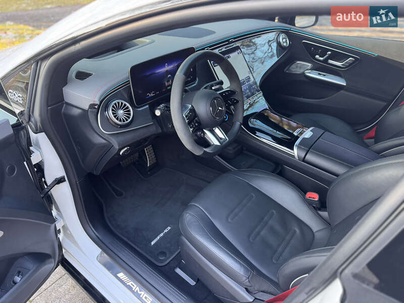 Седан Mercedes-Benz EQE 2023 в Луцьку