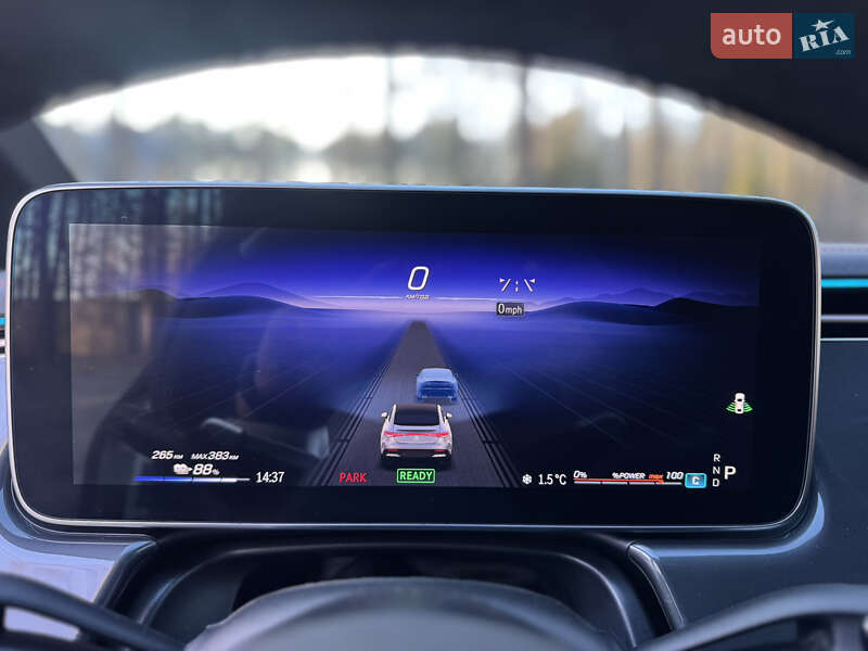 Седан Mercedes-Benz EQE 2023 в Луцьку