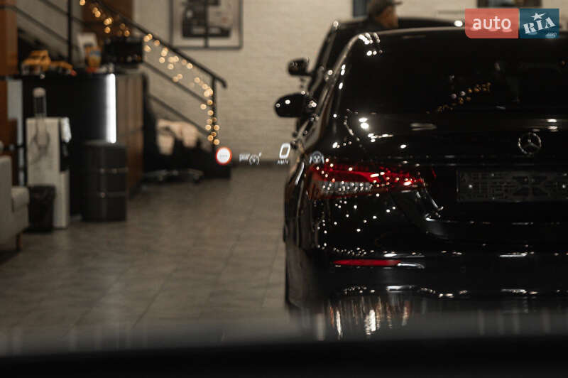 Седан Mercedes-Benz EQE 2023 в Одессе