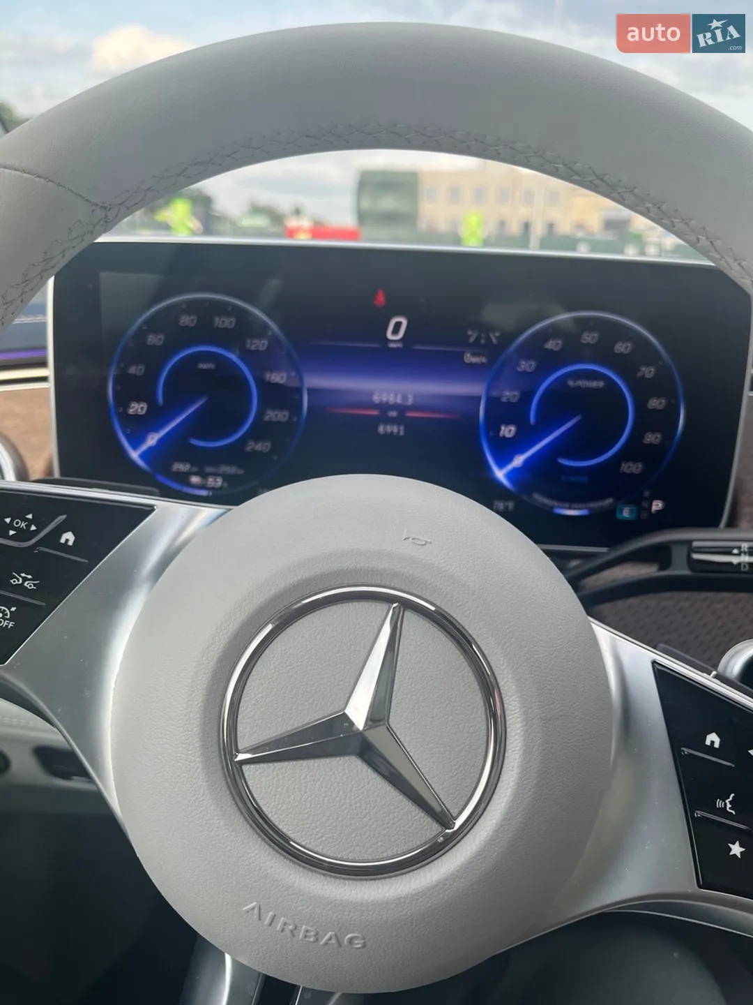 2022 Mercedes-Benz EQE - мініатюра 8