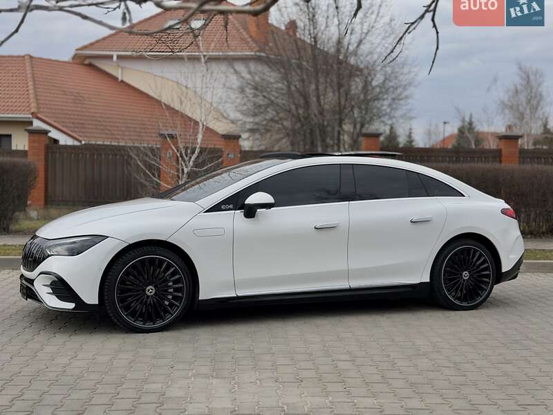 Mercedes-Benz EQE 2022