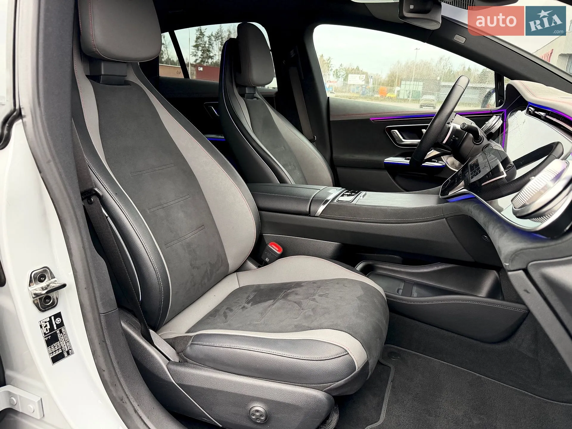 2022 Mercedes-Benz EQE - мініатюра 42