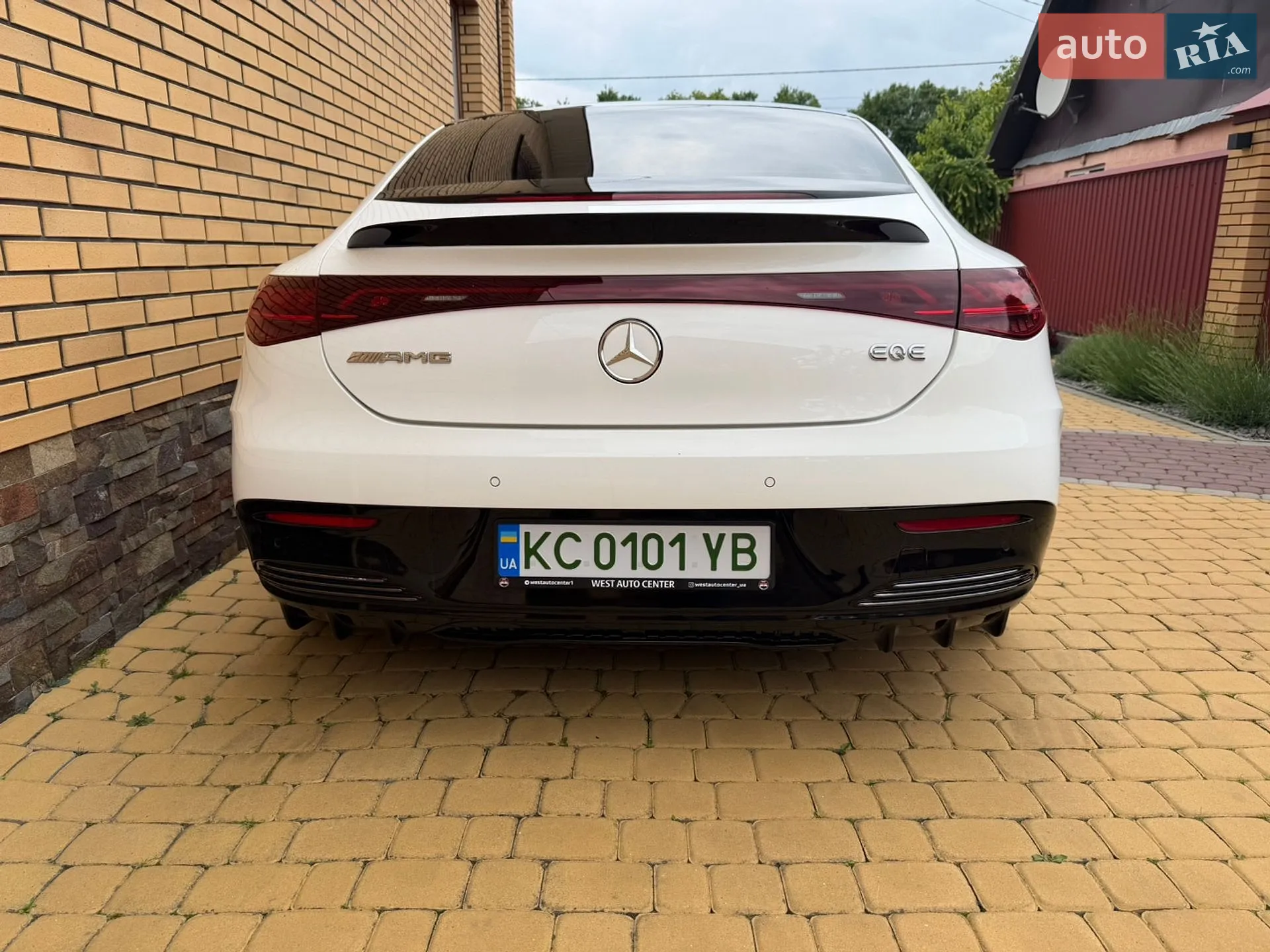 2023 Mercedes-Benz EQE - мініатюра 19