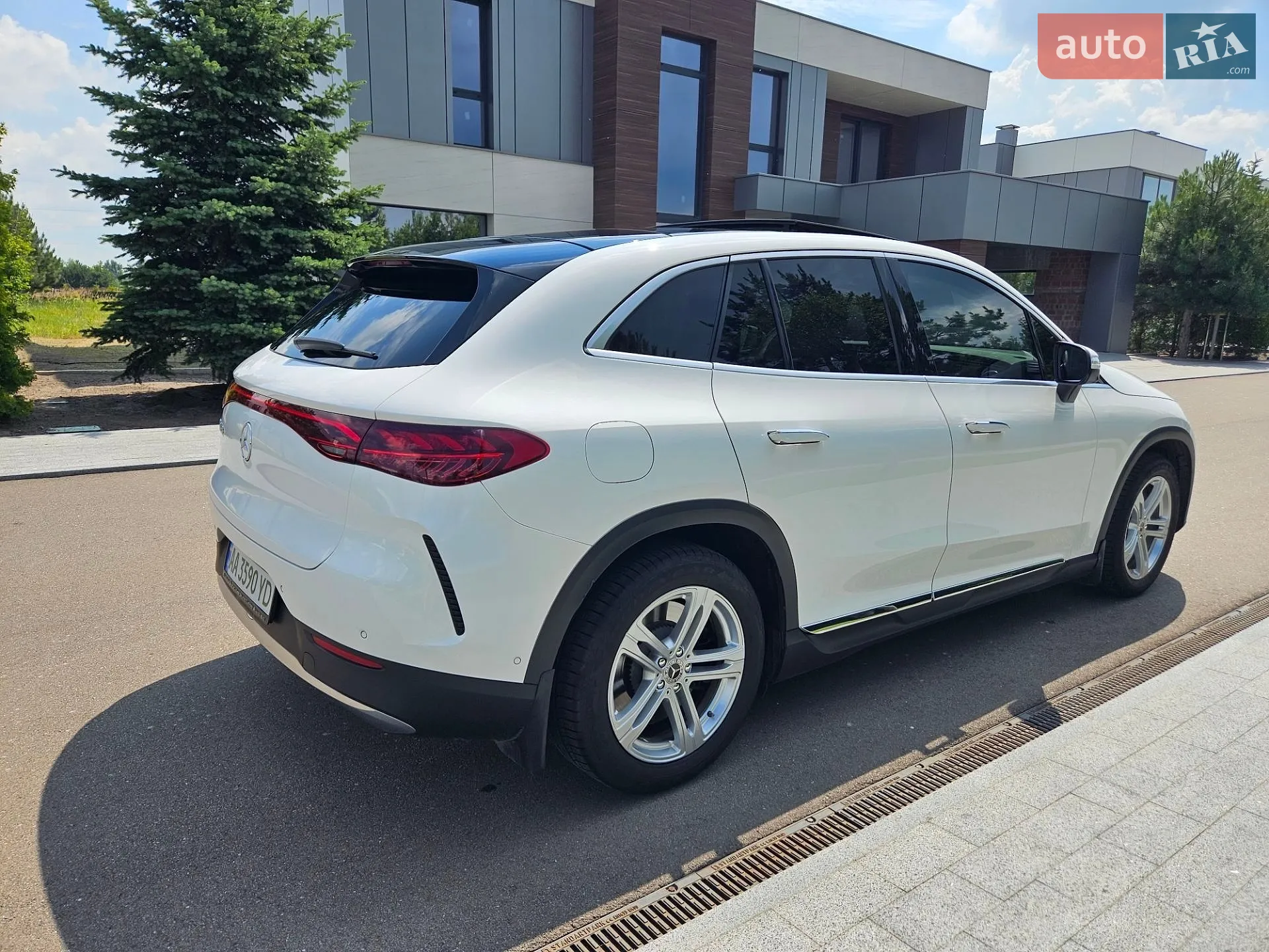 2023 Mercedes-Benz EQE - мініатюра 11