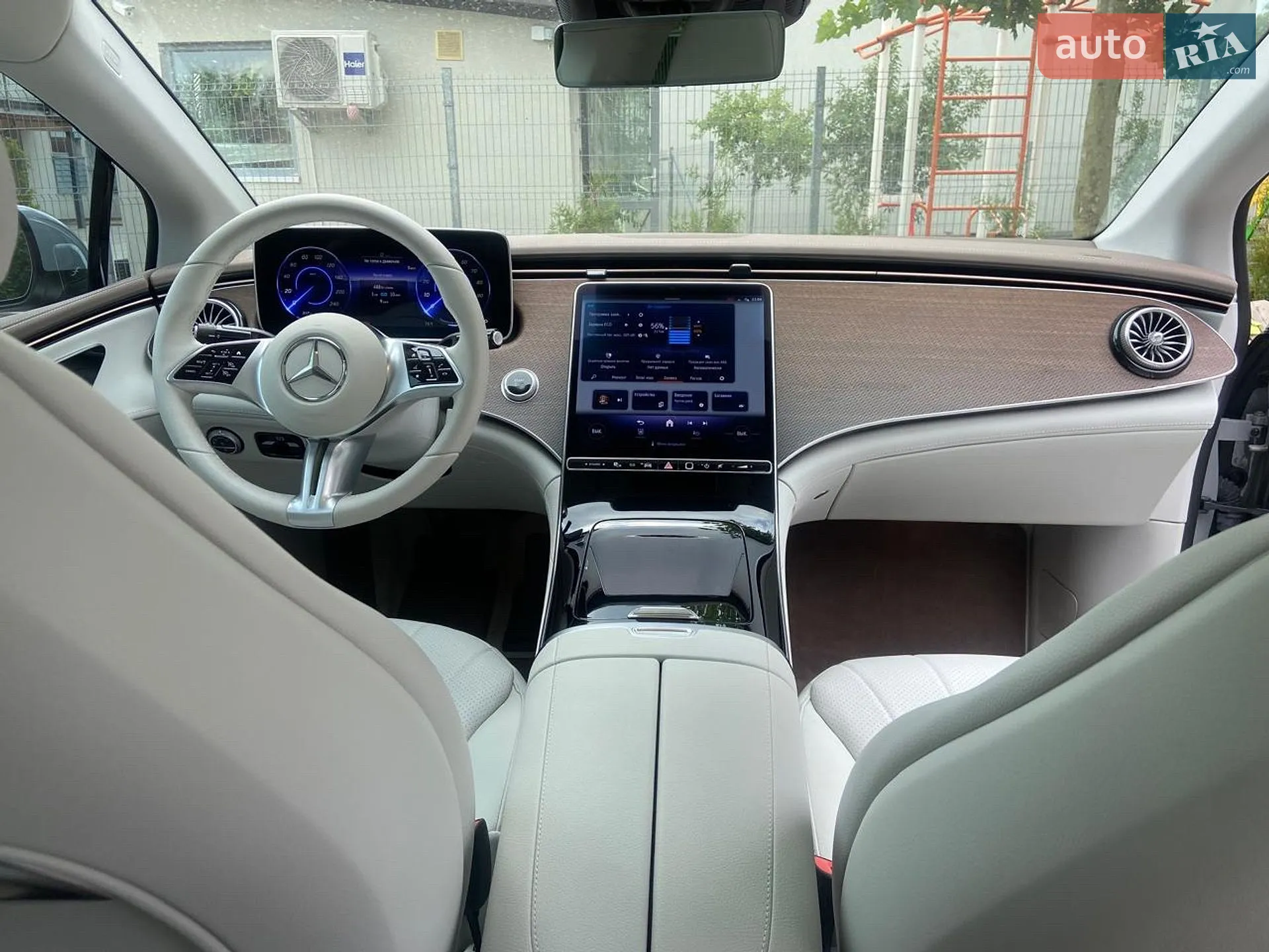 2024 Mercedes-Benz EQE - мініатюра 23