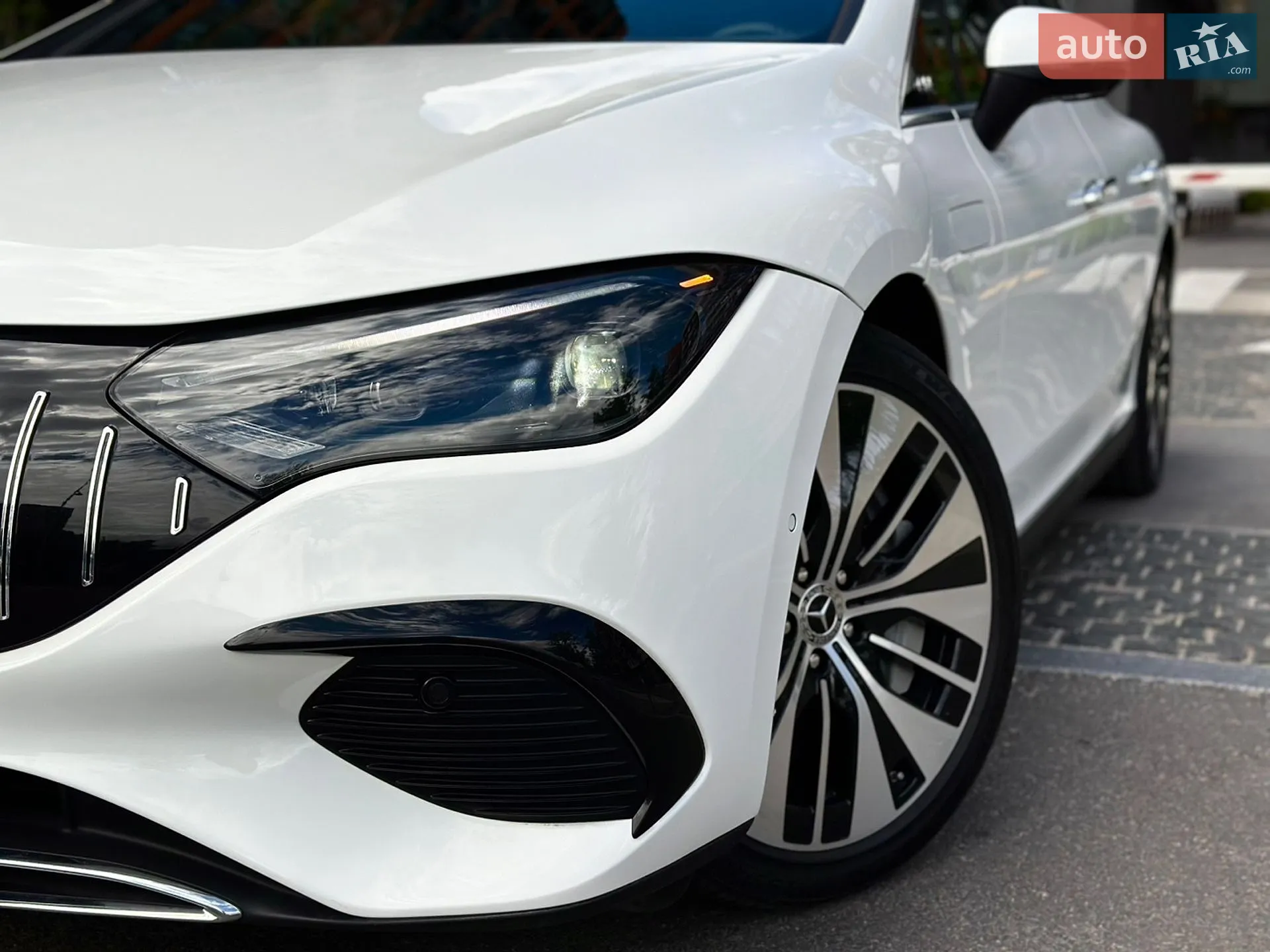 2022 Mercedes-Benz EQE - мініатюра 7