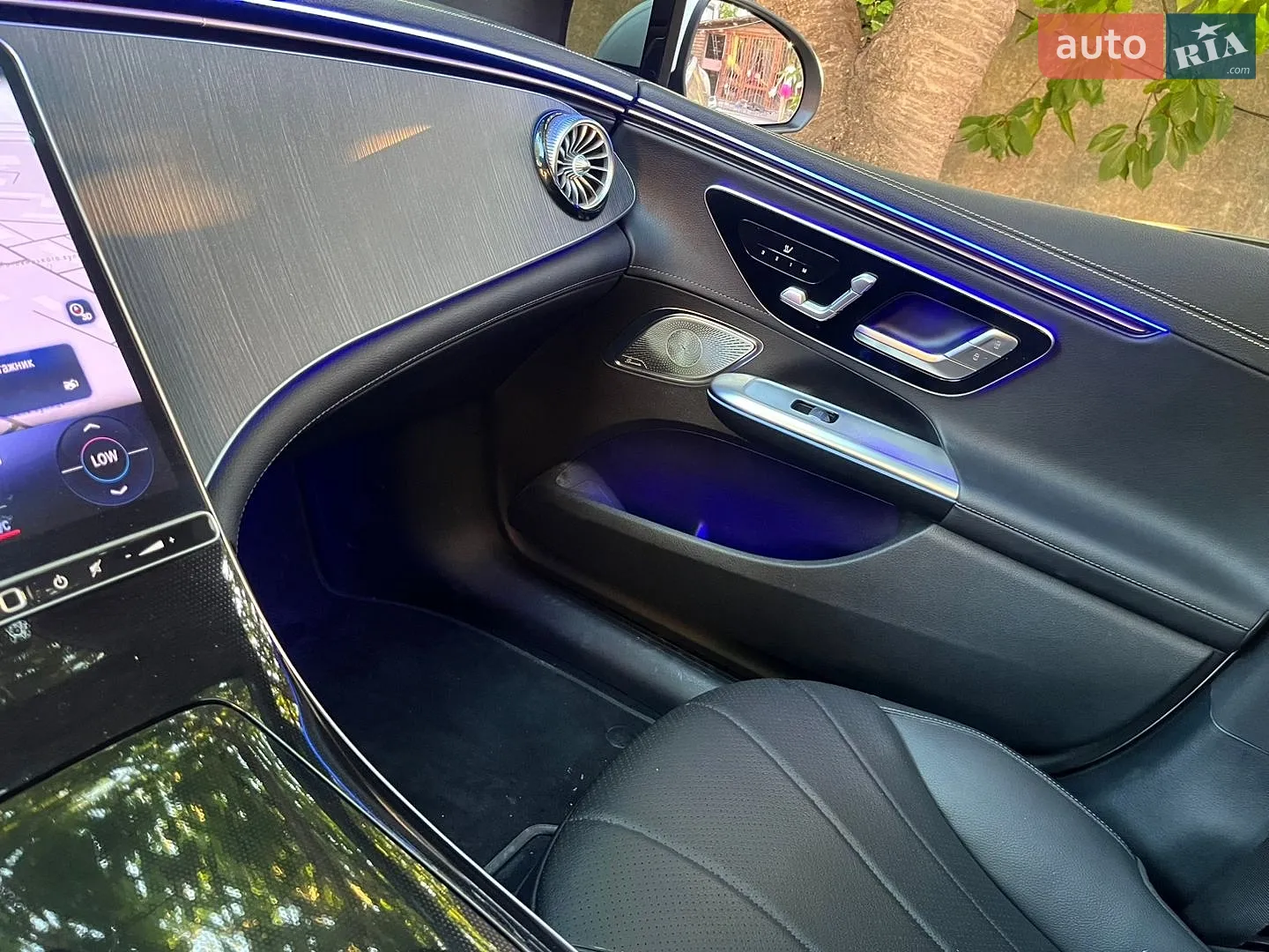 2023 Mercedes-Benz EQE - мініатюра 7