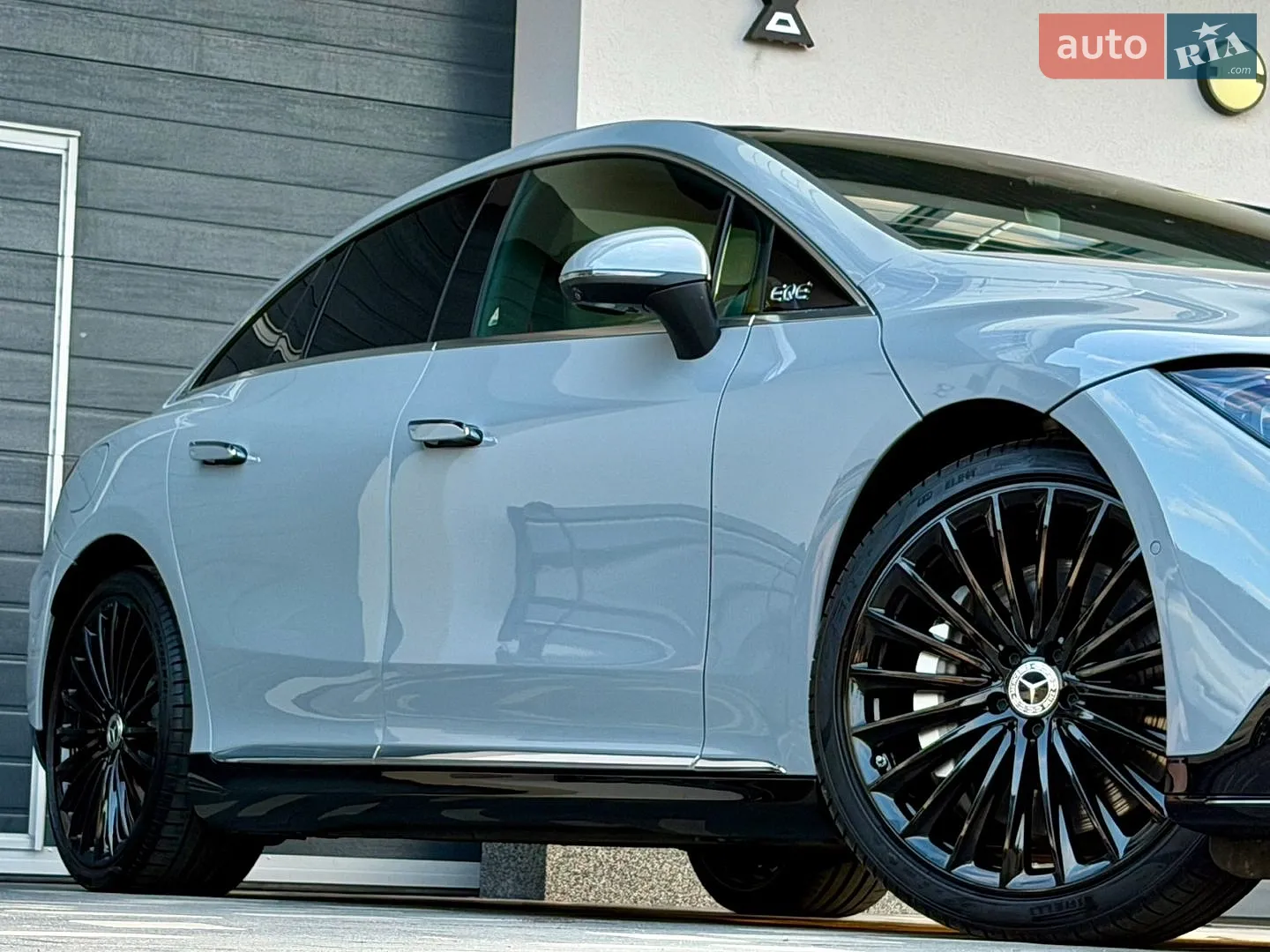 2023 Mercedes-Benz EQE - мініатюра 15