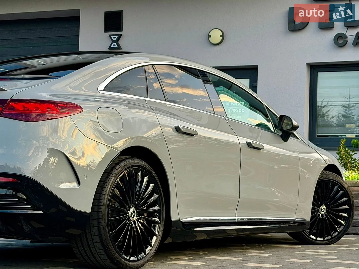 2023 Mercedes-Benz EQE - мініатюра 39