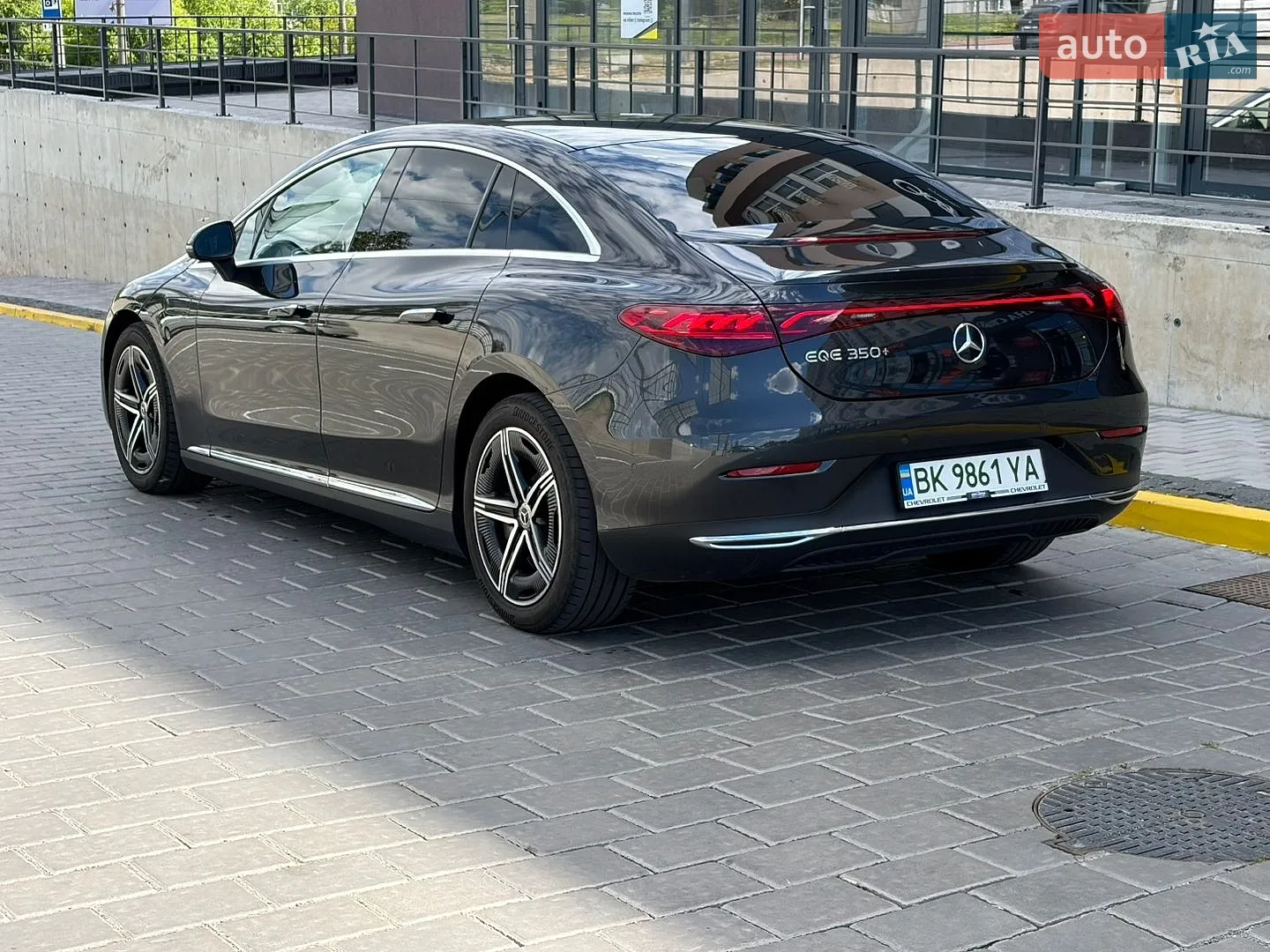 2022 Mercedes-Benz EQE - мініатюра 12