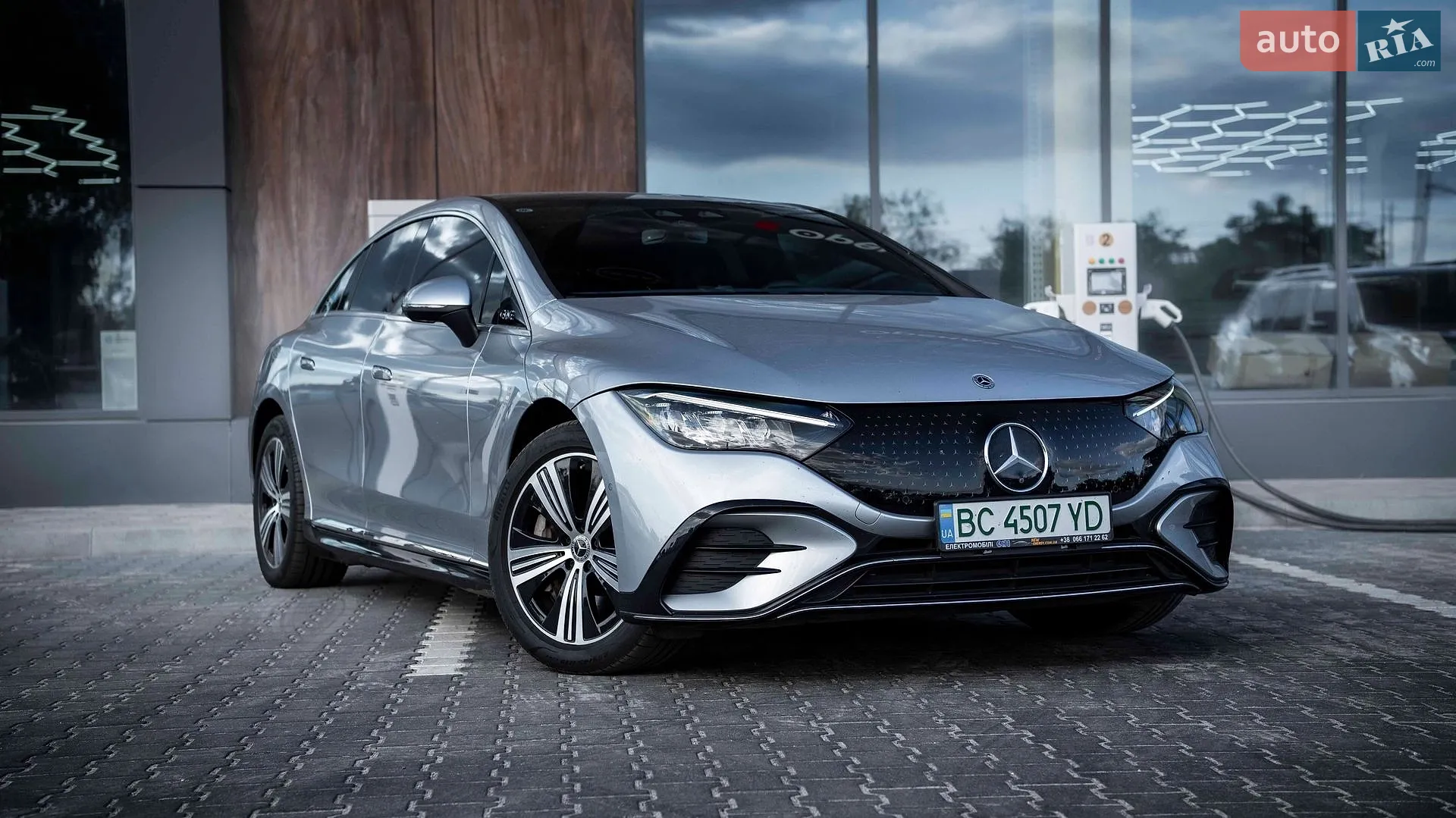 2023 Mercedes-Benz EQE - мініатюра 3