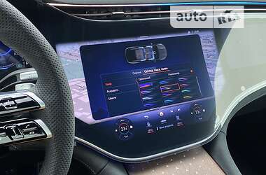 Позашляховик / Кросовер Mercedes-Benz EQS SUV 2023 в 