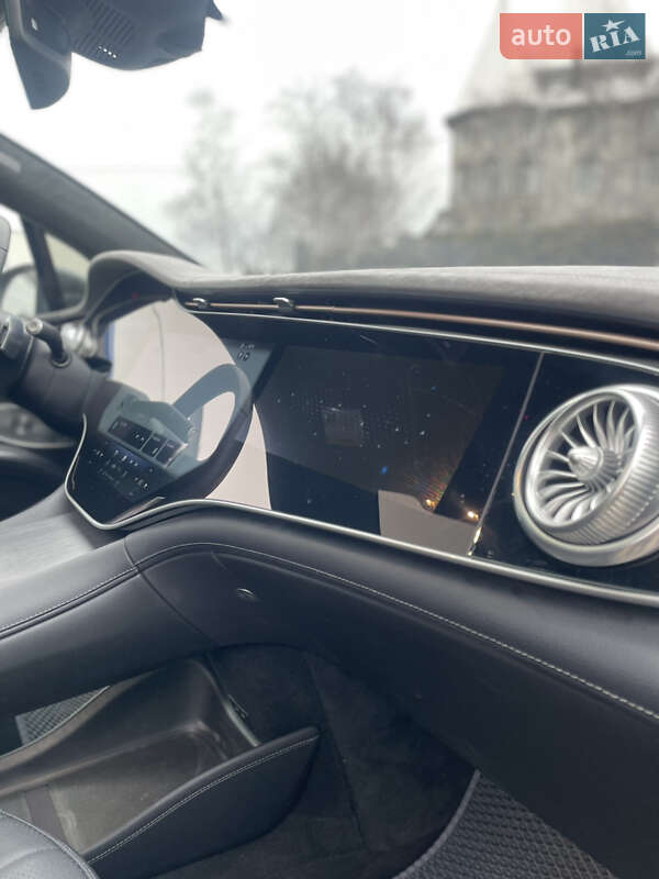 Седан Mercedes-Benz EQS SUV 2023 в Черновцах
