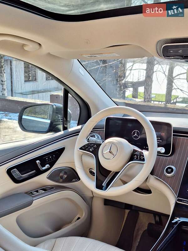 Позашляховик / Кросовер Mercedes-Benz EQS SUV 2022 в Києві