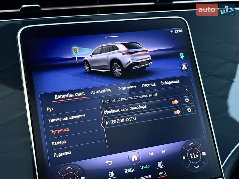 Седан Mercedes-Benz EQS SUV 2023 в Киеве