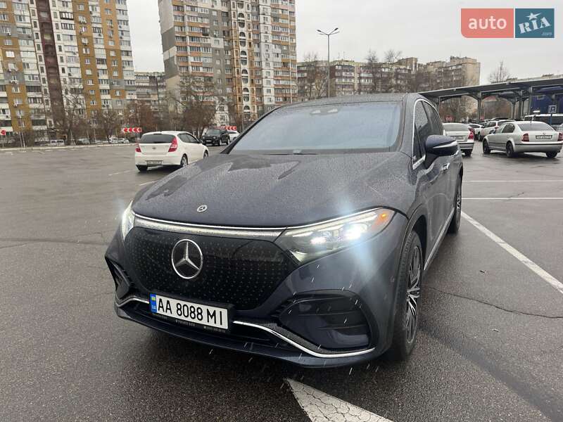 Mercedes-Benz EQS SUV 2023