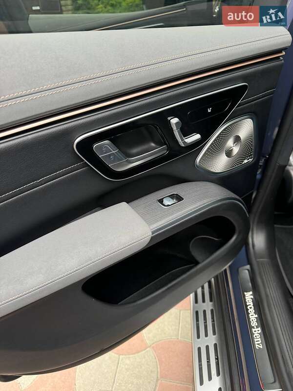 Позашляховик / Кросовер Mercedes-Benz EQS SUV 2023 в Києві