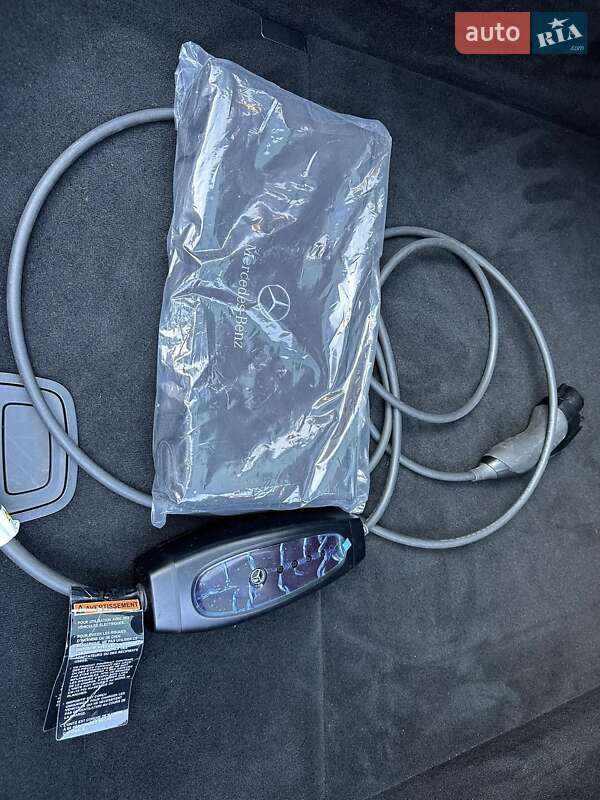 Седан Mercedes-Benz EQS 2021 в Каменском