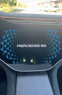 Седан Mercedes-Benz EQS 2022 в Киеве