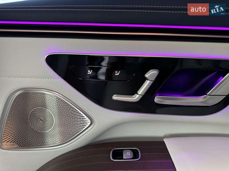 Седан Mercedes-Benz EQS 2022 в Луцке