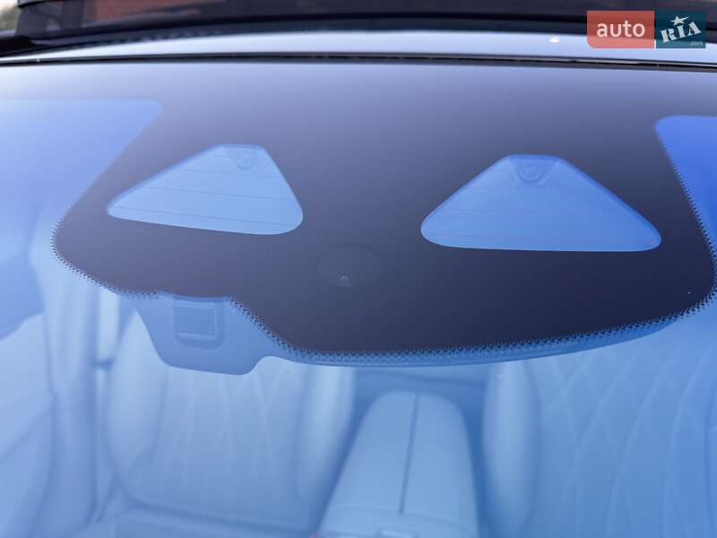 Седан Mercedes-Benz EQS 2022 в Луцке