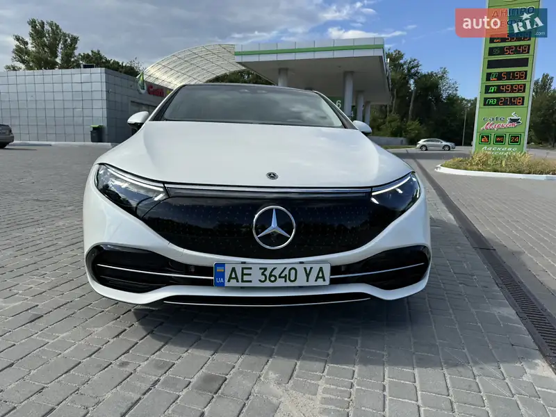 Mercedes-Benz EQS