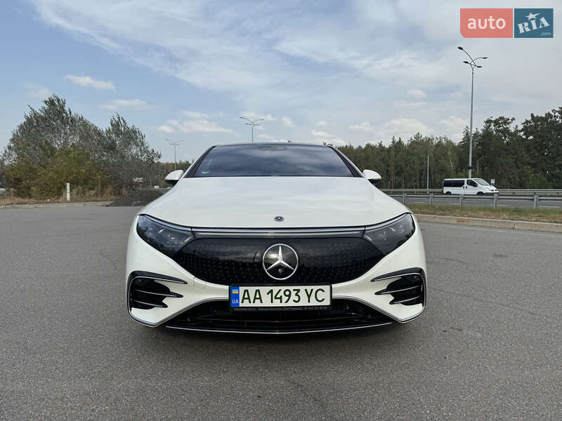 Седан Mercedes-Benz EQS 2022 в Киеве