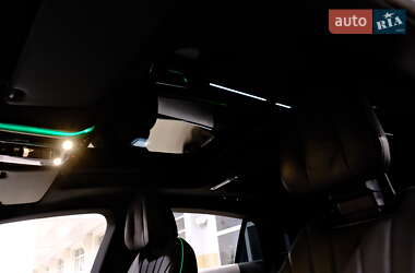 Седан Mercedes-Benz EQS 2023 в 