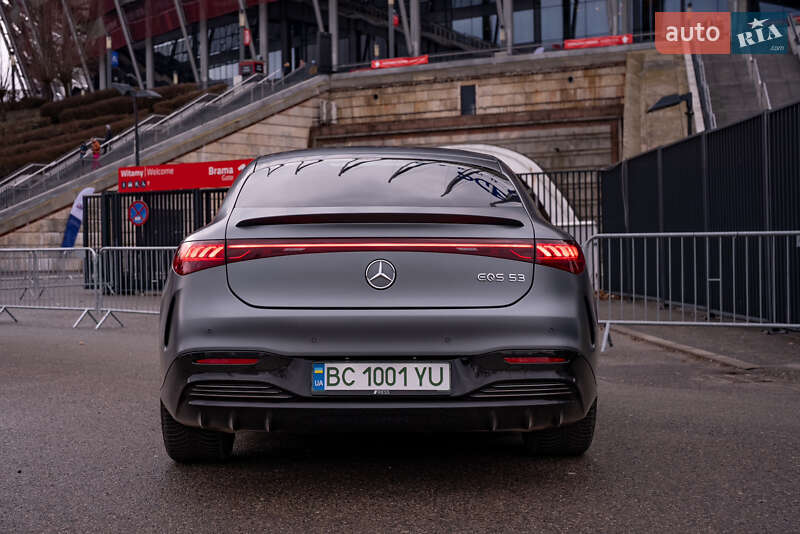 Седан Mercedes-Benz EQS 2022 в Киеве