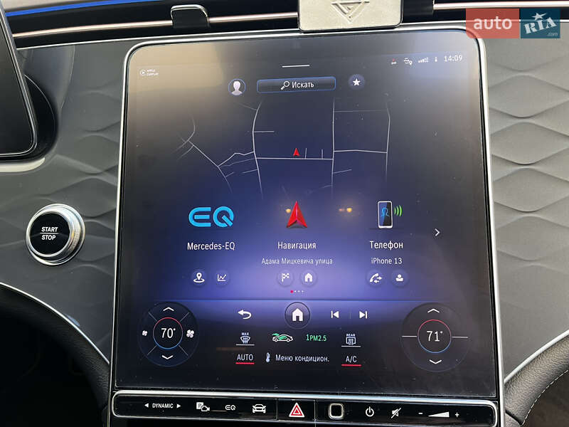 Седан Mercedes-Benz EQS 2022 в Дрогобыче